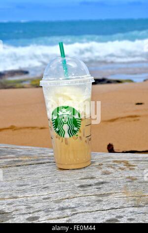 Starbucks Coffee sulla spiaggia Foto Stock