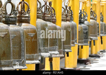 campana nel tempio Foto Stock