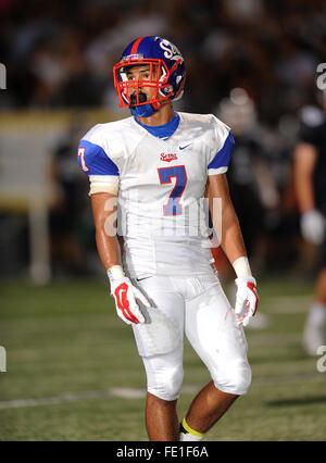 Los Angeles, CA 9/25/15.Gardena Serra Cavaliers defensive back/wide receiver (7) Brandon Burton e UCLA Bruins commit, in azione un distacco di 35-17 a conquistare la Loyola Cubs il Venerdì, 25 settembre 2015. (Obbligatorio credito : Jose Marin/MarinMedia.org/Cal Sport Media) (originale non modificato JPG e RAW file digitale disponibili anche) ( Si prega di utilizzare tutte complete fotografo e società di credito come mostrato in questa didascalia) Foto Stock