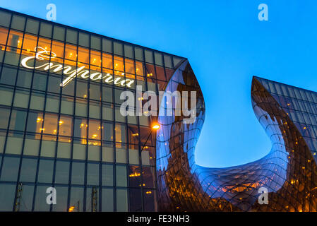 MALMO, Svezia - 30 dicembre 2015: Emporia Shopping Centre, dettaglio di architettura moderna e il più grande centro commerciale per lo shopping nel Scandinav Foto Stock