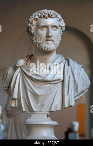 Busto di Antonino Pio, imperatore romano, Glyptothek, Königsplatz, Monaco di Baviera, Germania Foto Stock