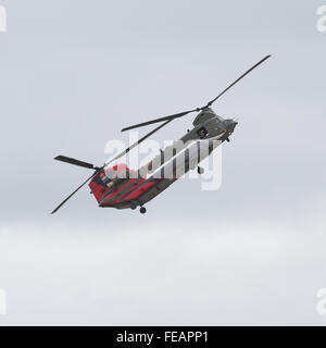 RAF Boeing HC4 elicottero Chinook display a Blackpool Air Show 2015 Foto Stock