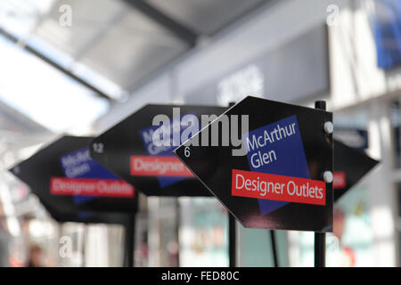 McArthur Glen Designer Outlet, Bridgend, Galles del Sud Foto Stock