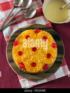 Ananas torta rovesciata Foto Stock