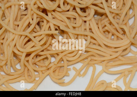 Cotti interi di frumento spaghetti Foto Stock