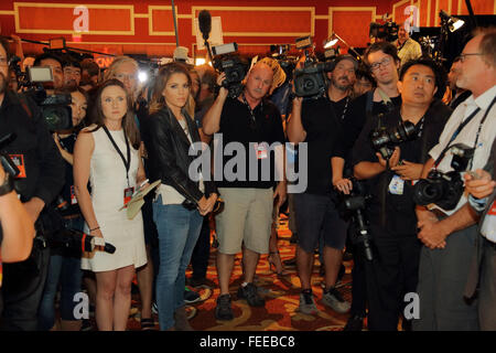 LAS VEGAS NV - 13 ottobre: democratico dibattito presidenziale spin room dove fotografi e videografi sono in attesa di intervistare i candidati, 2016 elezioni presidenziali Foto Stock