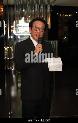 Kuala Lumpur, Malesia. 04 feb 2016. Ospite d'onore per il lancio è il Tan Sri Dr Francis Yeoh, Group Managing Director di YTL Corporation Berhad. presentando il suo discorso. HYT Boutique nel lancio lo Starhill Gallery Kuala Lumpur. © Soh Chee Wei/Pacific Press/Alamy Live News Foto Stock