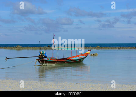 Lunga coda di barche in insalata era Koh Phangan Thailandia Foto Stock