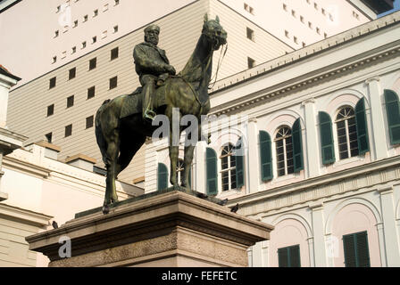 Statua equestre dedicata a Giuseppe Garibaldi a Genova, Italia Foto Stock