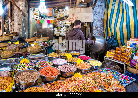 Amman, Giordania - Aprile 02, 2015: Vista di Souq Mercato nel centro di Amman. Foto Stock