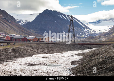 Vista su Longyearbyen, Svalbard, Norvegia Foto Stock