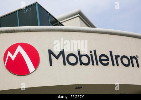 Un logo segno al di fuori della sede di MobileIron di Mountain View, California dal 24 gennaio 2016. Foto Stock