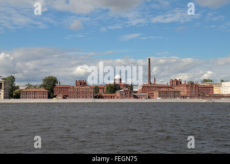 Kresty prigione (letteralmente attraversa il carcere) sulla banca del fiume Neva a San Pietroburgo, Russia. Foto Stock