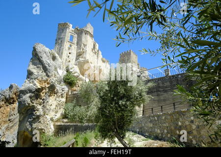 Il decimo secolo castello moresco a Zuheros, Cordoba, Andalusia. Spagna Foto Stock