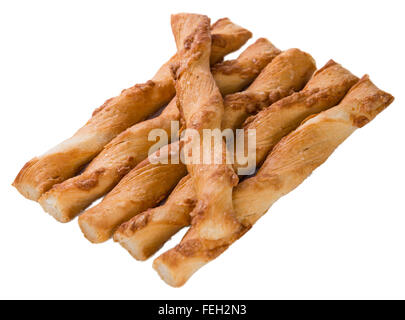 Porzione di bastoncini di pasticceria isolati su sfondo bianco (messa a fuoco selettiva) Foto Stock