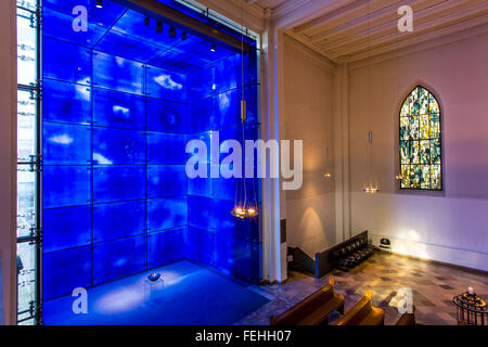 Chiesa protestante, 'Marktkirche' nel centro della città di Essen, Germania, downtown, l arte vetraria 'l'Occidente coro", Foto Stock