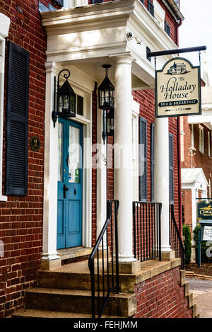 Holladay House Bed and Breakfast, 155 West Main Street, arancio, Virginia Foto Stock