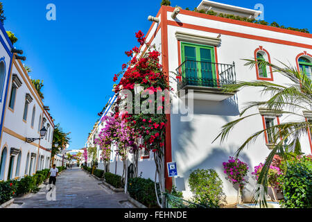 Puerto de Mogan, una bella e romantica città di Gran Canaria, Spagna Foto Stock