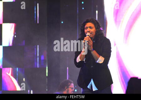 Bollywood singer Pritam effettuando in corrispondenza di Sabarmati Riverfront in Ahmedabad, India Foto Stock