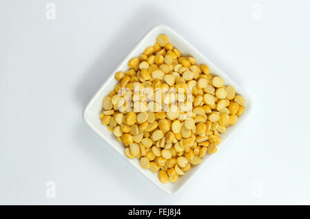 Giallo Piselli spezzati. Foto Stock