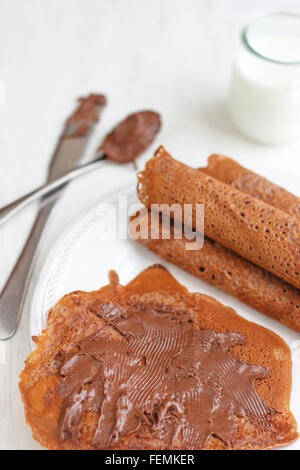 Pancake con cioccolato da spalmare Foto Stock
