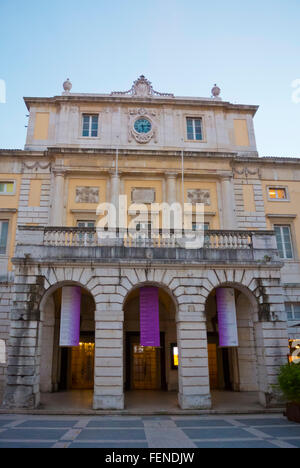 Teatro Nacional de São Carlos, il Teatro Nazionale di San Carlos, Largo Picadeiro, Chiado, Lisbona, Portogallo Foto Stock