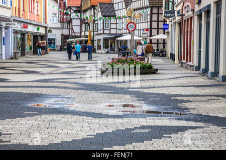 Bad Salzuflen area pedonale del centro commerciale. Foto Stock