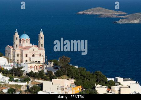 Vista in elevazione della Chiesa della Resurrezione, ERMOUPOLI, SIROS, CICLADI, Mar Egeo, Grecia Foto Stock