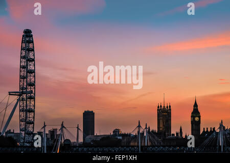 Tramonto sul Westminster Foto Stock