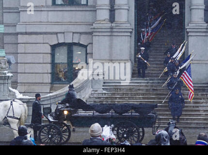 Providence, Rhode Island, Stati Uniti d'America. Il giorno 08 Febbraio, 2016. Buddy Cianci funerale, Providence, RI Febbraio 7, 2016 Credit: Christine Francesco/Alamy Live News Foto Stock