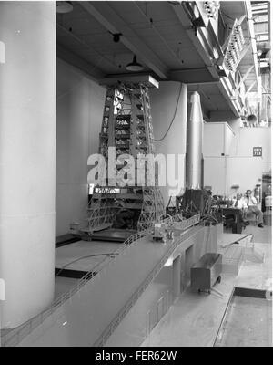 Questa immagine fa parte della Atlas negative Collection, una serie di fotografie storiche che catturano vari momenti e scene di eventi passati, offrendo preziose informazioni sul paesaggio sociale e culturale dell'epoca. Foto Stock