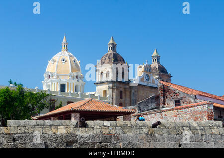 Il muro che circonda la città vecchia di Cartagena, Colombia Foto Stock