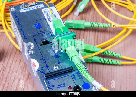 Dispositivo in fibra ottica pronti per la trasmissione di dati a pacchetto Foto Stock