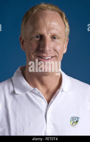 Orlando, Florida, Stati Uniti d'America. Xxi Aprile, 2009. Orlando Coach Jim Haslett ritratto scatta durante la United Football League incontri presso il Rosen Shingle Creek. © Scott A. Miller/ZUMA filo/Alamy Live News Foto Stock