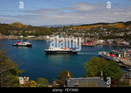 Vista primavera affacciato sulla Baia di Oban, Argyll Foto Stock