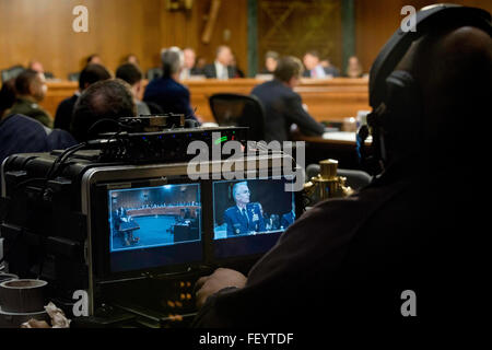 Stati Uniti Air Force gen. Paolo J. Selva, vice presidente del Comune di Capi di stato maggiore uniti Segretario della Difesa Ash Carter in testimonianza prima il Comitato delle Forze Armate del Senato, al Campidoglio, Dicembre 9, 2015. Foto Stock