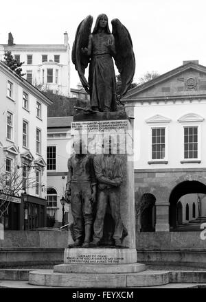 Lusitania memorial a Cobh, Irlanda. Foto Stock