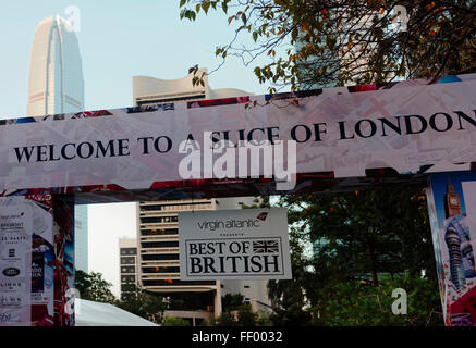 "Benvenuti in una fetta di Londra' saluto mostra banner RAS di Hong Kong Cina vendite Turismo cultura Foto Stock