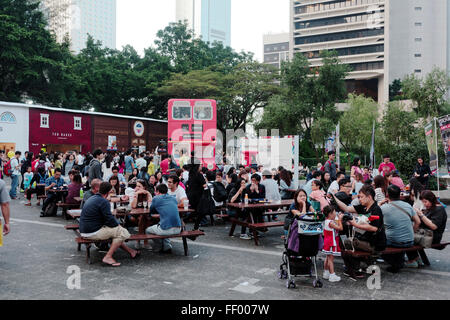 Vergine sponsorizzato "Best of British' exhibition bevande in una pseudo-bar in Hong Kong area centrale Foto Stock