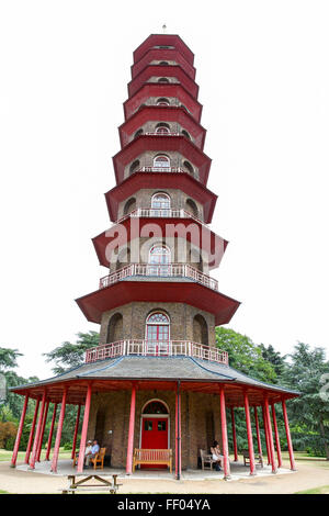 La pagoda cinese presso i Giardini di Kew Royal Botanic Gardens Londra Inghilterra REGNO UNITO Foto Stock