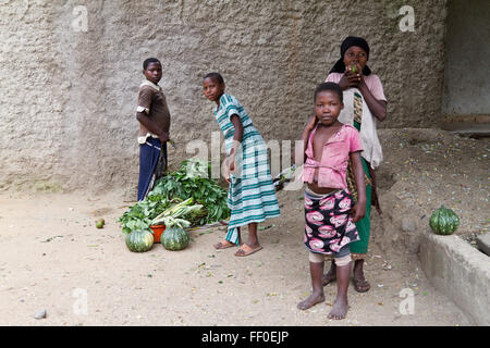 Gli agricoltori di Kiwanja, Rutshuru, Nord Kivu, nella Repubblica democratica del Congo, LA REPUBBLICA DEMOCRATICA DEL CONGO,Africa centrale Foto Stock