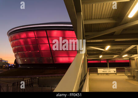 SSE Idro Sala concerti al tramonto, Finnieston,Glasgow dall approccio passerella. Foto Stock