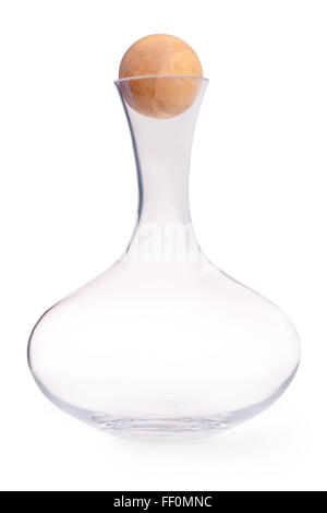 Bicchiere vuoto vino caraffa con un tappo di legno isolato su bianco con tracciato di ritaglio Foto Stock