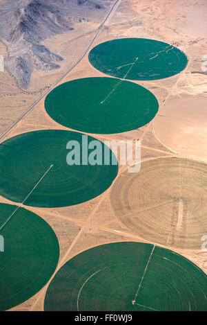 Vista aerea di terra agricola nel paesaggio rurale Foto Stock