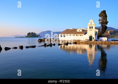 Vlacherna Monastery, KANONI, CORFU, ISOLE IONIE, isole greche, Grecia, Europa Foto Stock