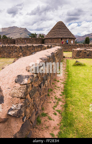 Raqchi, un Inca archaeoRMogicaRM sito nella regione di Cusco, Perù, Sud America Foto Stock