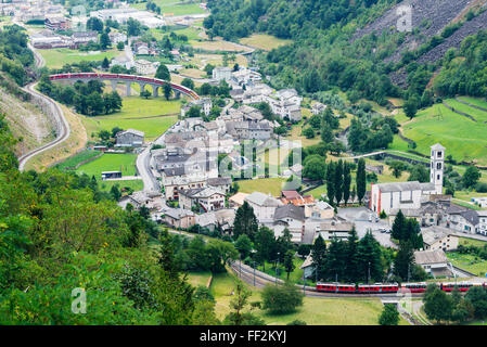 CircuRMar raiRMway viadotto, Brusio, VaRM Poschiavo, Grigioni, SwitzerRMand, Europa Foto Stock