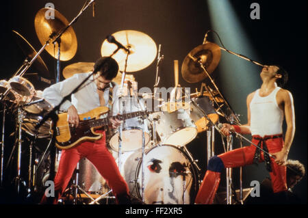 LEIDEN, Paesi Bassi - Nov 27, 1980: Regina durante un concerto nel Groenoordhallen in Leiden nei Paesi Bassi Foto Stock