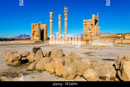 Vista la porta di tutte le nazioni a Persepoli - Iran Foto Stock