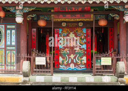 Esterno decorativo di Chua Ongs pagoda Hoi An, Vietnam Foto Stock